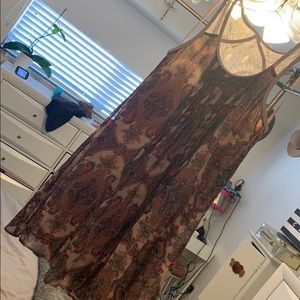 Lace, pleated, paisley printed!